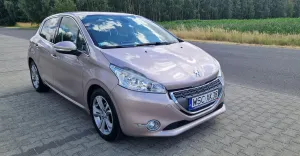 Peugeot 208 I (2012-2019) 1.4 VTi Allure 2012
