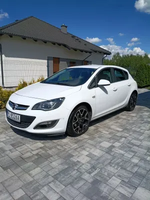Opel Astra J (2009-2019) 1.4 T Sport 2013
