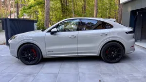 Porsche Cayenne III (2017-) GTS 2025