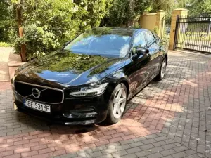 Volvo S90 D4 Momentum 2018
