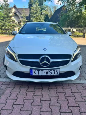 Mercedes-Benz A W176 (2012-) 180 7G-DCT Urban 2015