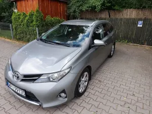 Toyota Auris II (2012-) 2.0 D-4D Premium 2014