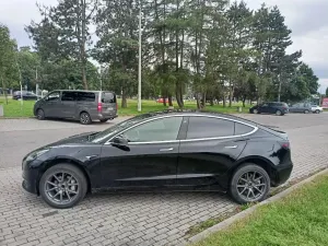 Tesla Model 3 Standard Range Plus 2019