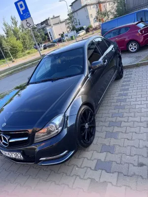 Mercedes-Benz C W204 (2007-2014) 180 BlueEFFICIENCY 7G-TRONIC Elegance 2012