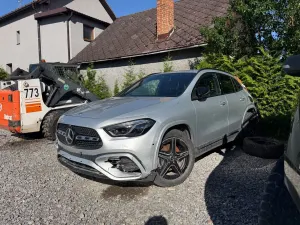 Mercedes-Benz GLA 200 7G-DCT AMG Line 2023