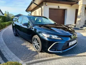 Toyota Camry 2.5 Hybrid Prestige CVT 2023