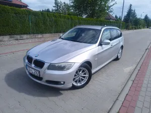BMW 3 Series E90/E91/E92/E93 (2005-2012) 318d DPF Edition Lifestyle 2010