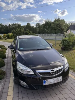 Opel Astra J (2009-2019) 1.4 Essentia 2010