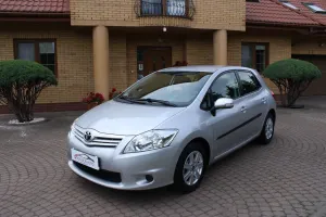 Toyota Auris I (2006-2012) 1.33 VVT-i Active 2013