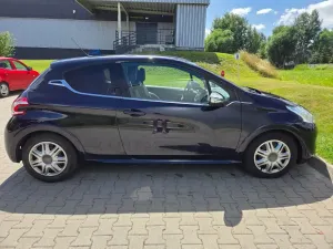 Peugeot 208 I (2012-2019) ver-e--hdi-fap-115-stop-start-xy 2014