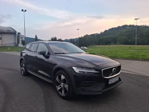 Volvo V60 Plus B4 D AWD 2023