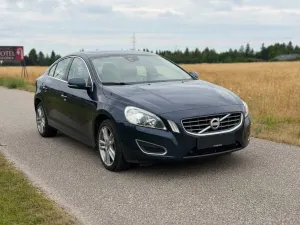Volvo S60 II (2010-) D4 Summum 2012