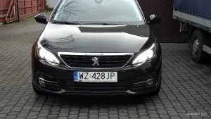 Peugeot 308 T9 (2014-2021) 1.2 PureTech Allure S&S 2018