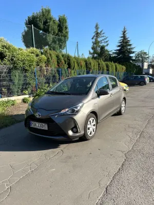 Toyota Yaris III (2011-2019) Hybrid 100 Dynamic 2018