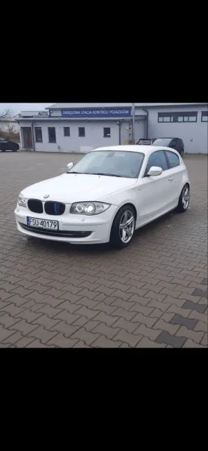 BMW 1 Series E81/E87 (2004-2013) 123d 2011