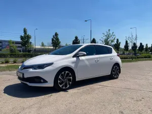 Toyota Auris II (2012-) 1.8 HSD Prestige 2015