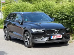 Volvo V60 B4 D AWD Geartronic Pro 2023