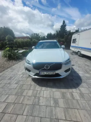 Volvo XC60 II (2017-) B4 B Momentum Pro 2021