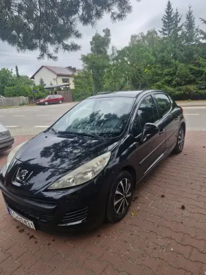 Peugeot 207 1.4 Presence 2010