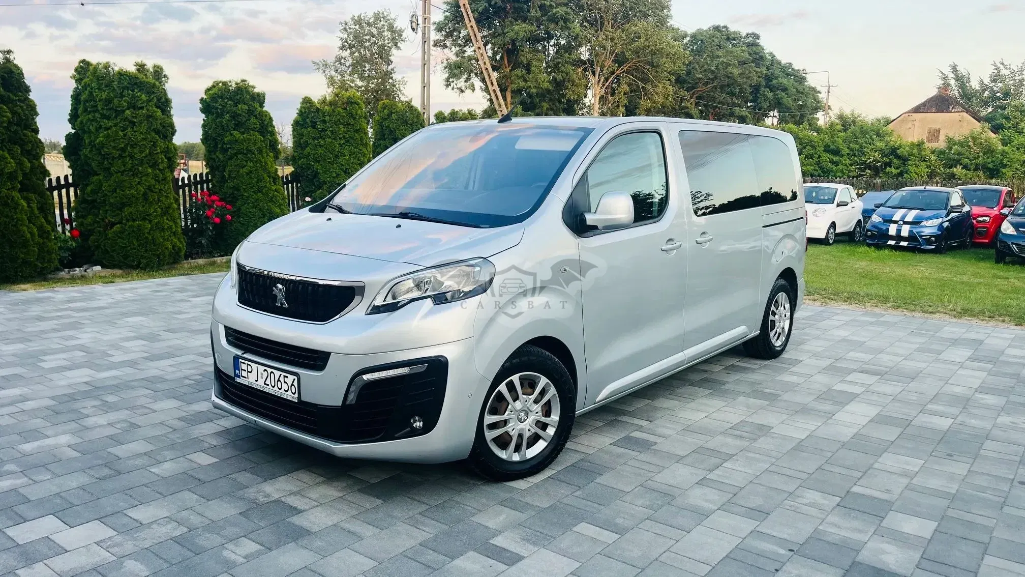 Peugeot Traveller 2016