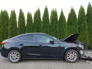 Mazda 3 III (2013-) 2.0 Skyenergy 2015