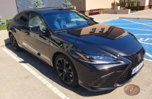 Lexus ES 300h F Sport Edition 2023