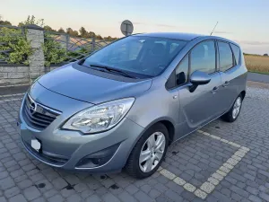 Opel Meriva II (2010-) 1.4 Active 2011