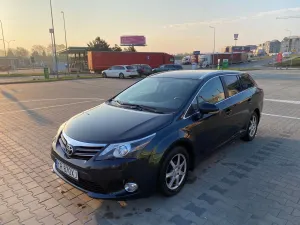 Toyota Avensis III (2009-) 2.0 D-4D Premium 2014