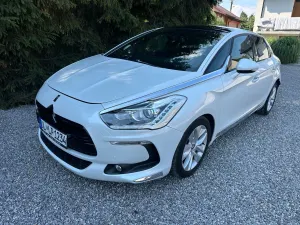 Citroën DS5 THP 155 SoChic 2012