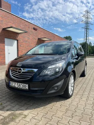 Opel Meriva II (2010-) 1.4 Design Edition 2010