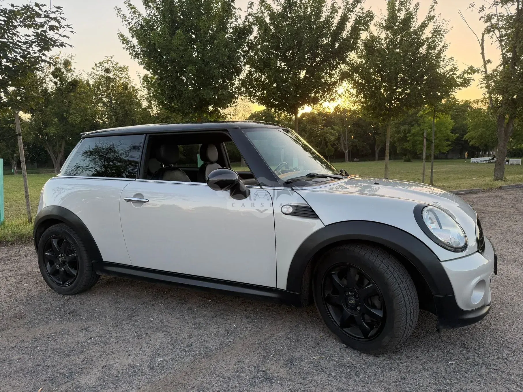 Mini Cooper Standard 2012