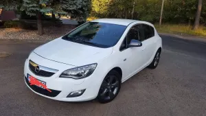 Opel Astra J (2009-2019) 1.4 Turbo Cosmo 2011