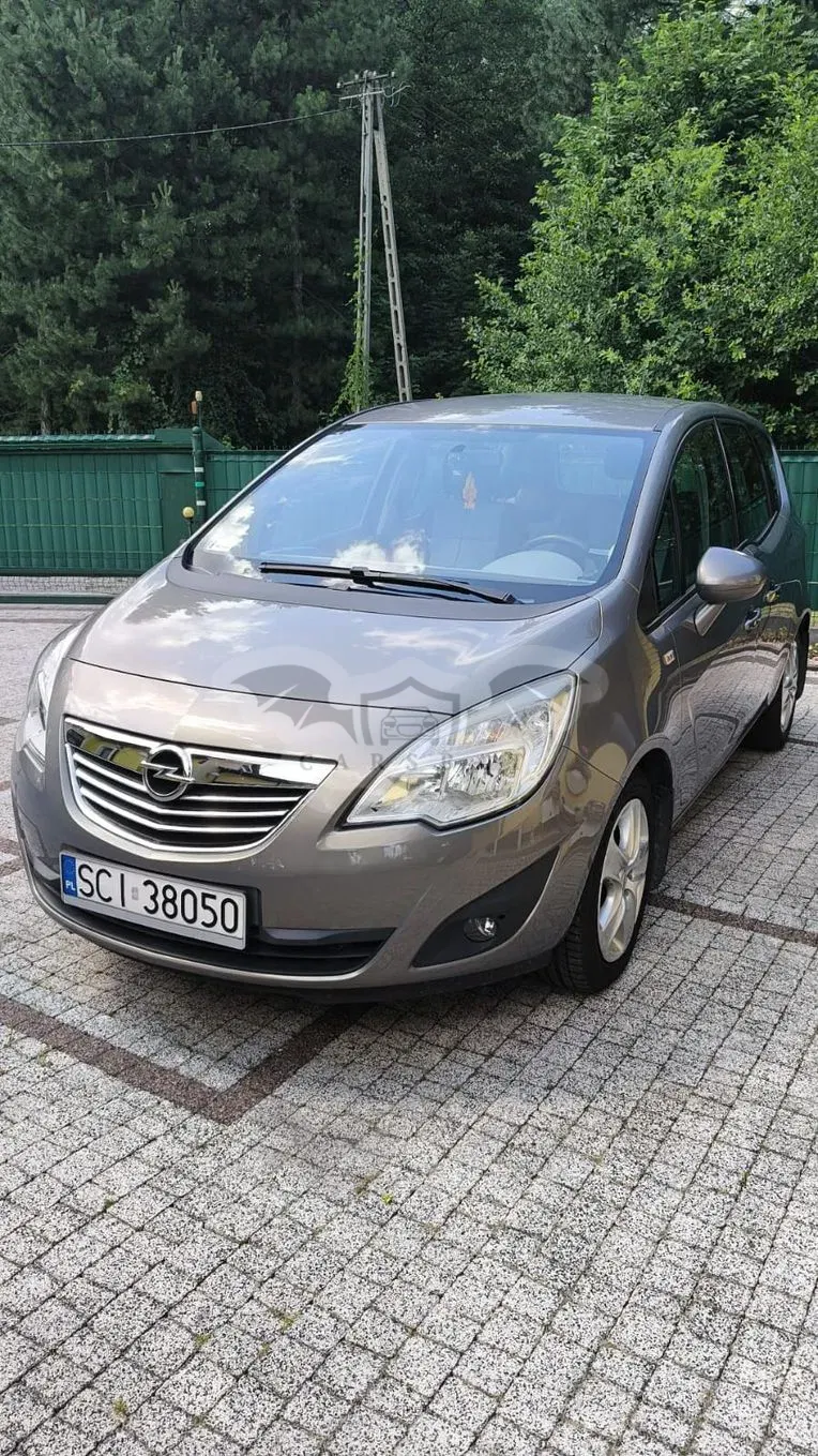 Opel Meriva II (2010-) 1.4 T Cosmo 2011