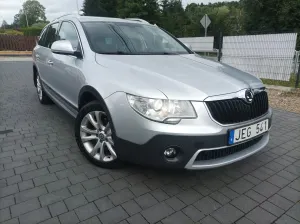 Skoda Superb II (2008-2018) 2.0 TDI 4x4 DSG Exclusive 2012