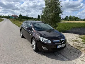 Opel Astra J (2009-2019) 1.6 Enjoy 2012