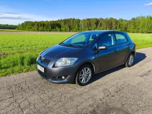 Toyota Auris I (2006-2012) 1.6 Luna 2009