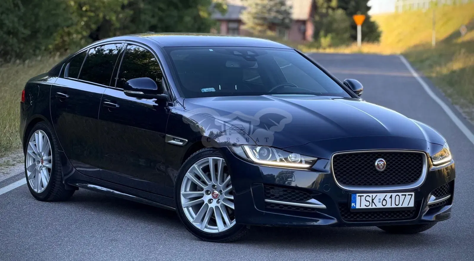 Jaguar XE 2.0 D R-Sport 2016