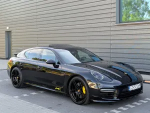 Porsche Panamera GTS 2014
