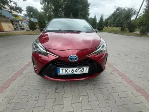 Toyota Yaris III (2011-2019) Hybrid 100 Selection Passion 2017