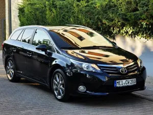 Toyota Avensis III (2009-) 1.8 Sol plus NAVI 2012
