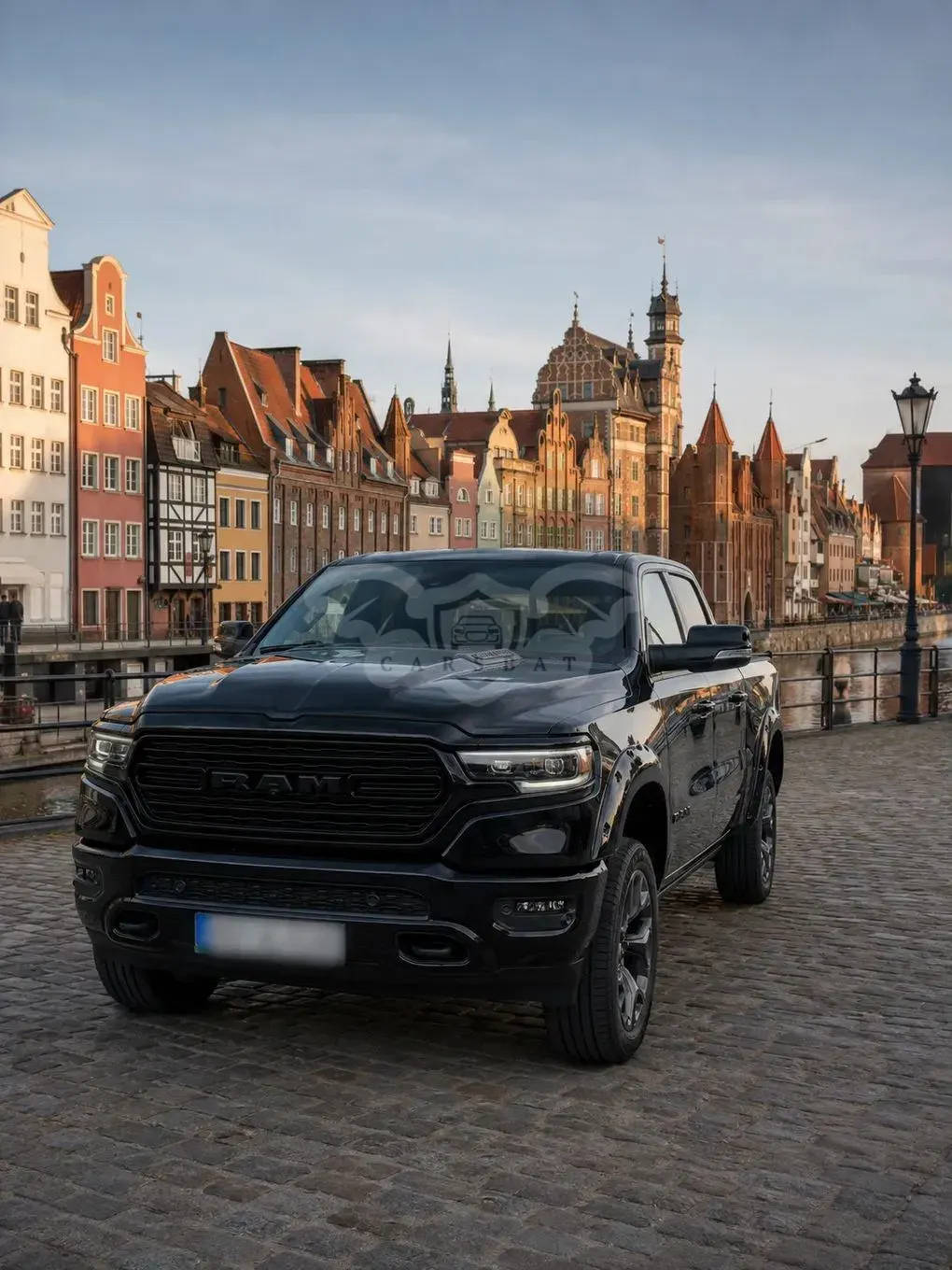 RAM 1500 5.7 Crew Cab Shortbed Limited Black 2021