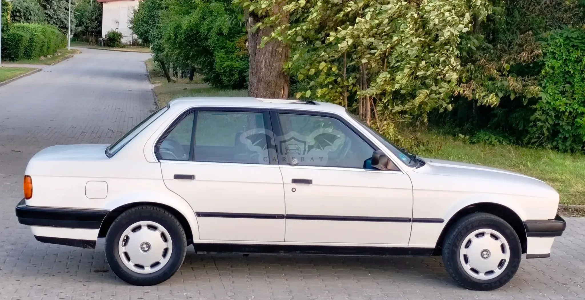 BMW 3 Series E30 (1982-1994) 1990