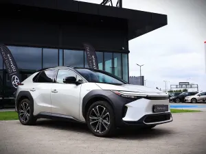 Toyota bZ4X 71.4kWh 4x4 Executive 2025