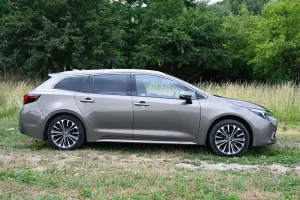 Toyota Corolla Seria E21 (2019-) 2.0 Hybrid Style 2023