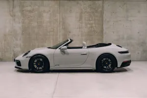 Porsche 911 992 (2019-) Carrera 4 GTS 2024