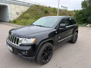 Jeep Grand Cherokee IV (2010-2021) 5.7 V8 Overland 2011