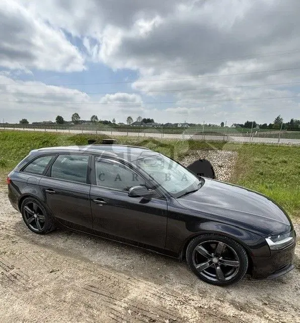 Audi A4 B8 (2007-2015) 2.0 TDI DPF clean diesel multitronic Ambiente 2014