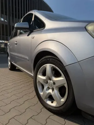 Opel Zafira B (2005-2014) 1.8 Essentia 2008