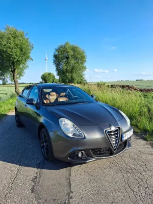 Alfa Romeo Giulietta 1.6 JTDM Distinctive 2011
