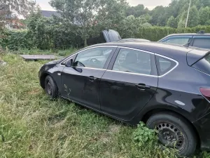 Opel Astra J (2009-2019) 1.4 T Cosmo 2011